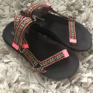 Olivia Miller Black sandals